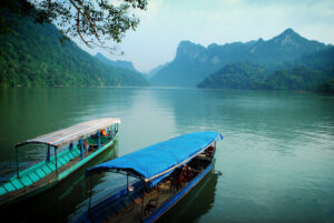 ha giang to ba be lake route