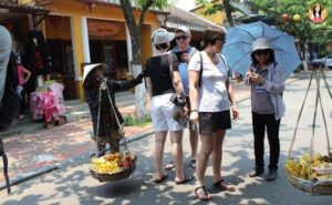how to avoid common tourist traps and scams in vietnam