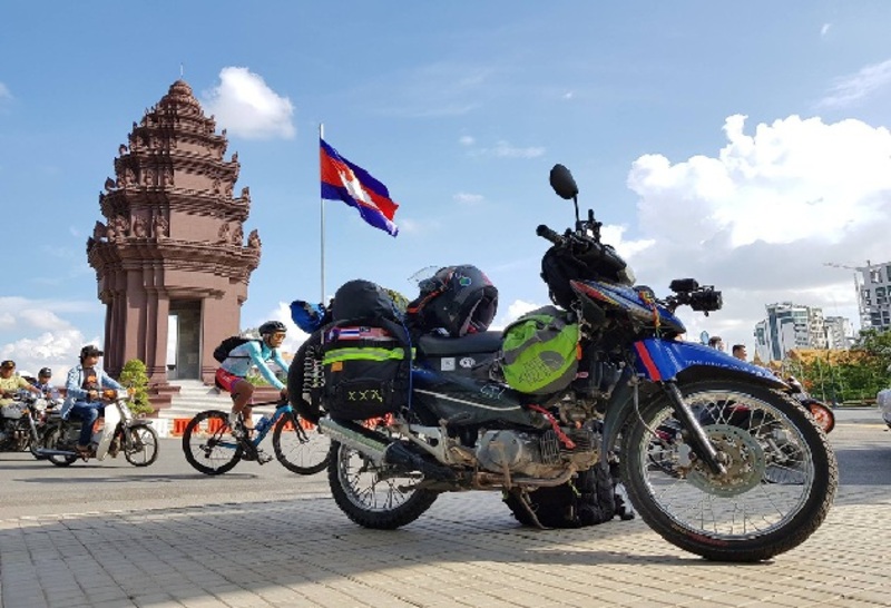 Motorcycle tour to explore Cambodia 7 days